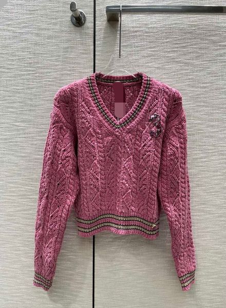 812 l 2022 autumn women's sweaters pink v neck beads long sleeve weilan, White;black
812 l 2022 autumn women's sweaters pink v neck beads long sleeve weilan, White;black
