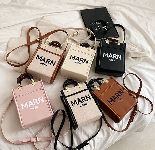 luxury children letter printed handbags girls pu leather messenger phone bag kids patchwork color one shoulder bags q8134, Black
luxury children letter printed handbags girls pu leather messenger phone bag kids patchwork color one shoulder bags q8134, Black