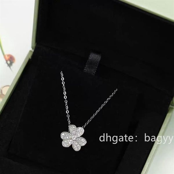 jewelry ladies pendant necklaces love rings van screw earrings carti bracelet party wedding couple gift fashion luxury cleef desig251g, Silver
jewelry ladies pendant necklaces love rings van screw earrings carti bracelet party wedding couple gift fashion luxury cleef desig251g, Silver