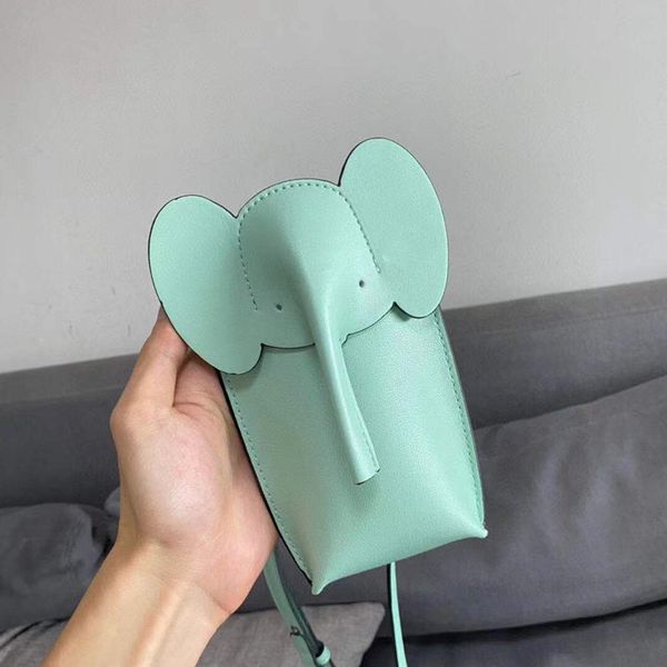 evening bags women shoulder bags 2021 summer and autumn ladies handbag wallet high-quality solid elephant famous luxury designer
evening bags women shoulder bags 2021 summer and autumn ladies handbag wallet high-quality solid elephant famous luxury designer