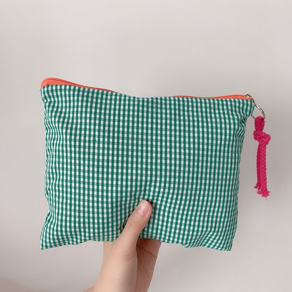 cosmetic bags cases women plaid makeup fashion cotton zipper pouch multipurpose for travel bath organizer toiletry wash 220827
cosmetic bags cases women plaid makeup fashion cotton zipper pouch multipurpose for travel bath organizer toiletry wash 220827