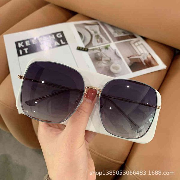 sunglasses female fashion uv tr sunglasses summer round face polarized glasses large thin atu5, White;black
sunglasses female fashion uv tr sunglasses summer round face polarized glasses large thin atu5, White;black