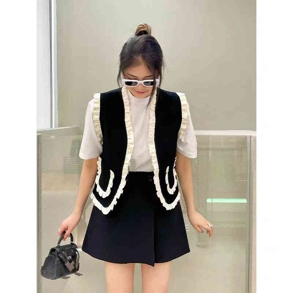 women's tracksuits korean minority in the early autumn of style contrast color casual frill wearing vest slim a-shaped skirt, Gray
women's tracksuits korean minority in the early autumn of style contrast color casual frill wearing vest slim a-shaped skirt, Gray