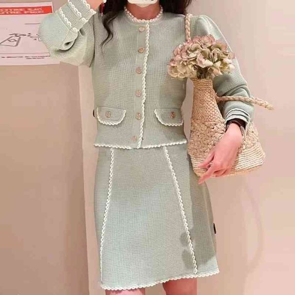 women's tracksuits fadan early autumn women's clothing temperament white embroidery trim knit cardigan high waist a-shaped skirt, Gray
women's tracksuits fadan early autumn women's clothing temperament white embroidery trim knit cardigan high waist a-shaped skirt, Gray