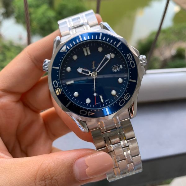 men's new luxury business automatic watch 300m watch coaxial james bond axial 007 waterproof, Slivery;brown
men's new luxury business automatic watch 300m watch coaxial james bond axial 007 waterproof, Slivery;brown