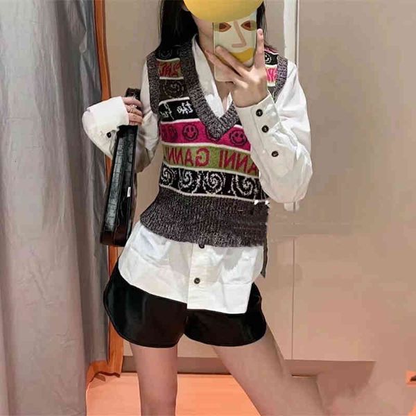 women's sweaters nordic minority spring v-neck smiling face stripe printed sweater vest, White;black
women's sweaters nordic minority spring v-neck smiling face stripe printed sweater vest, White;black