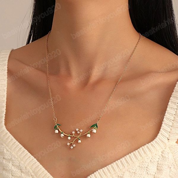 elegant bell orchids choker necklaces for women white flowers green plant pearl necklace wedding jewelry gift, Silver
elegant bell orchids choker necklaces for women white flowers green plant pearl necklace wedding jewelry gift, Silver
