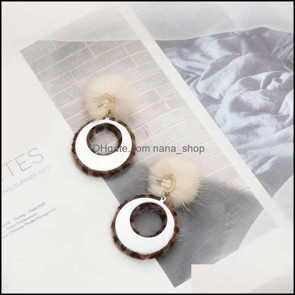 charm womens fashion two-color fluffy faux fur small hollow ball pom-pom hook earrings pendant mothers day gift drop delivery 2021 jew dhub2, Golden
charm womens fashion two-color fluffy faux fur small hollow ball pom-pom hook earrings pendant mothers day gift drop delivery 2021 jew dhub2, Golden