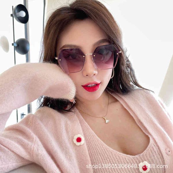 sunglasses pure desire frameless cut ee glasses women's net red tr polarized tiktok sun protection personality korean version eyes are, White;black
sunglasses pure desire frameless cut ee glasses women's net red tr polarized tiktok sun protection personality korean version eyes are, White;black