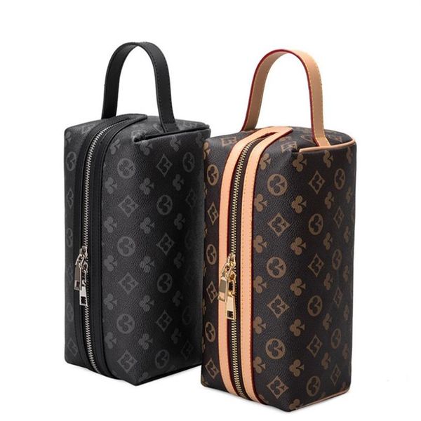luxurys clutch bags toiletry pouch handbags purses men women leather handbag shoulder bag wallets card holder chain key pouchs2401
luxurys clutch bags toiletry pouch handbags purses men women leather handbag shoulder bag wallets card holder chain key pouchs2401