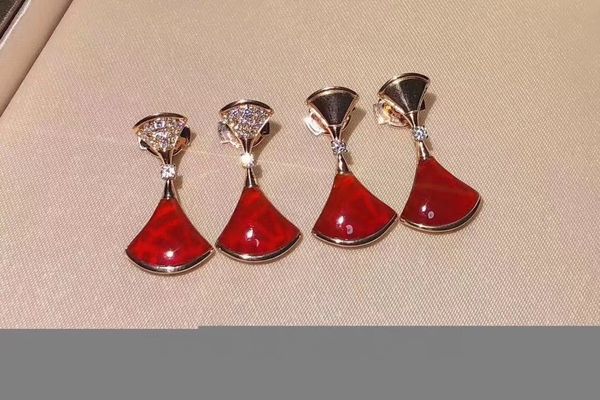 jewelry new fashion earrings charm womens diameter skirt fan simple earring diamond for girl women drop earring wedding party gift with logo, Golden
jewelry new fashion earrings charm womens diameter skirt fan simple earring diamond for girl women drop earring wedding party gift with logo, Golden