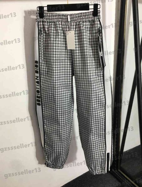women designer pants branded dr letter logo webbing edge trousers houndstooth print elastic waist casual pants for woman clothing 0912, Black;white
women designer pants branded dr letter logo webbing edge trousers houndstooth print elastic waist casual pants for woman clothing 0912, Black;white