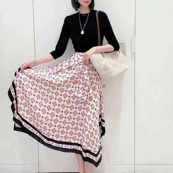 casual dresses fadan autumn and winter fake two pieces of stitched geometric printing national style women's dress, Black;gray
casual dresses fadan autumn and winter fake two pieces of stitched geometric printing national style women's dress, Black;gray