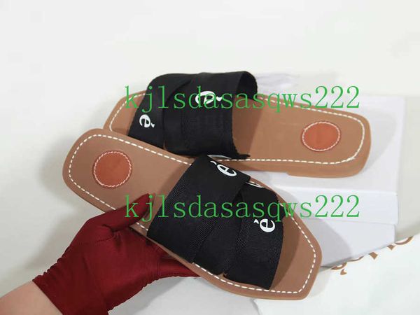2021 new cross woven roman slippers sandals shoes pearl snake print slide summer wide flat lady canvas sandals luxurys designers slipper, Black
2021 new cross woven roman slippers sandals shoes pearl snake print slide summer wide flat lady canvas sandals luxurys designers slipper, Black