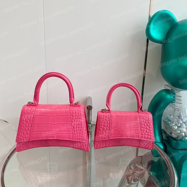 hourglass bag designer woman bag handbags b logo hardware half moon shape genuine leather crocodile embossed luxuries designers women purses
hourglass bag designer woman bag handbags b logo hardware half moon shape genuine leather crocodile embossed luxuries designers women purses