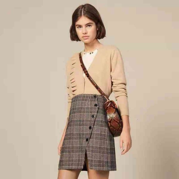 skirts french single summer button irregular british check skirt female split design casual, Black
skirts french single summer button irregular british check skirt female split design casual, Black