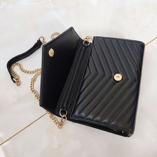 fashion womens bags designer women handbags metal chain clamshell shoulder bag luxury female stripe leather handbag wallets metal logo ladie
fashion womens bags designer women handbags metal chain clamshell shoulder bag luxury female stripe leather handbag wallets metal logo ladie