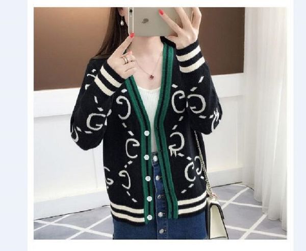2022c winter desinger women's sweaters loose knitted cardiagn casual v-neck with buttons drop-shoulder sleeve sweater coat female chic, White;black
2022c winter desinger women's sweaters loose knitted cardiagn casual v-neck with buttons drop-shoulder sleeve sweater coat female chic, White;black