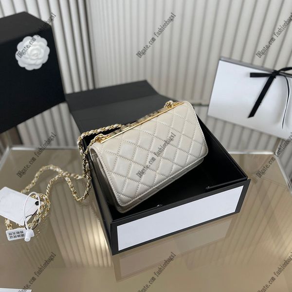 f/w women luxury designer shoulder bag fashion leather quilted classic flap crossbody matelasse gold chain handbag letter trend cosmetic bag
f/w women luxury designer shoulder bag fashion leather quilted classic flap crossbody matelasse gold chain handbag letter trend cosmetic bag
