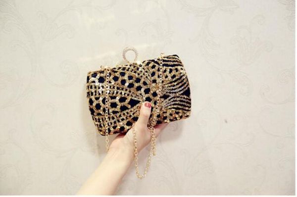 red black clutch bags evening bag women bags wedding female handbags lady chain metal shoulder bag clutches bag 2020
red black clutch bags evening bag women bags wedding female handbags lady chain metal shoulder bag clutches bag 2020