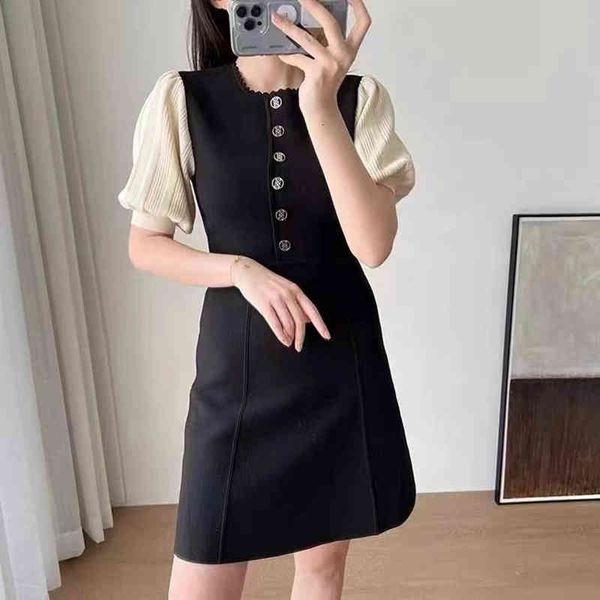 casual dresses fadan early autumn lace round neck bubble sleeve contrast dress knitted short skirt, Black;gray
casual dresses fadan early autumn lace round neck bubble sleeve contrast dress knitted short skirt, Black;gray
