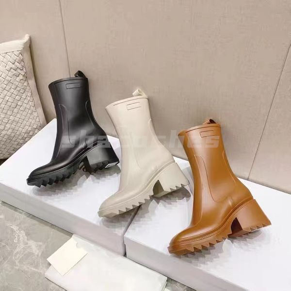 luxury designer womens half boots shoes winter chunky med heels plain square toes shoe rainboots zip women mid calf booty wear resistant thi, Black
luxury designer womens half boots shoes winter chunky med heels plain square toes shoe rainboots zip women mid calf booty wear resistant thi, Black