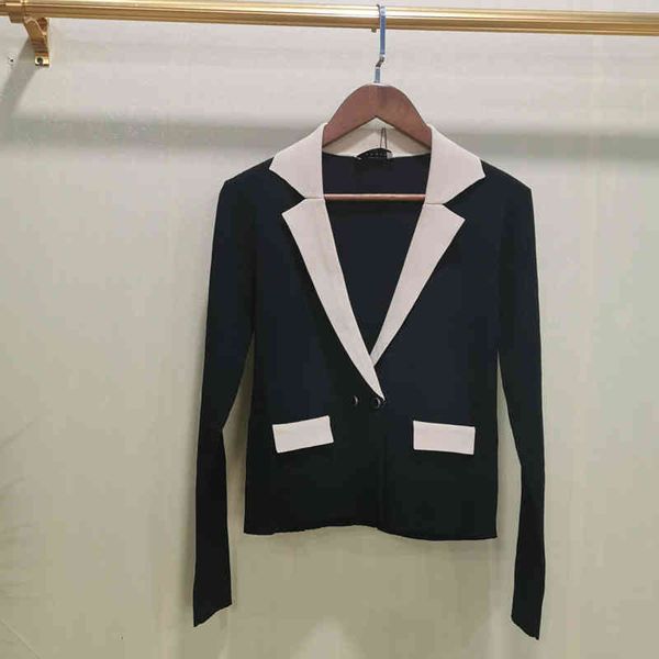 women's sweaters fadan autumn winter small fragrance style suit collar contrast color rib knit top, White;black
women's sweaters fadan autumn winter small fragrance style suit collar contrast color rib knit top, White;black