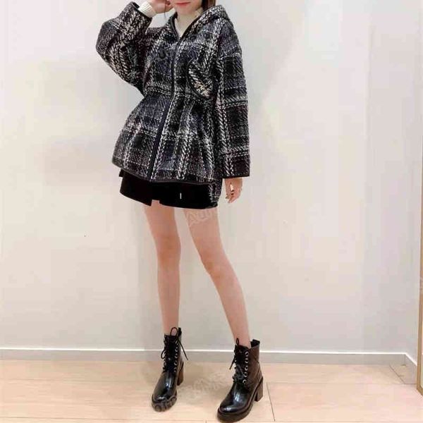 women's jackets fadan m family cotton clothes autumn and winter two-sided plaid hooded zipper coat, Black;brown
women's jackets fadan m family cotton clothes autumn and winter two-sided plaid hooded zipper coat, Black;brown