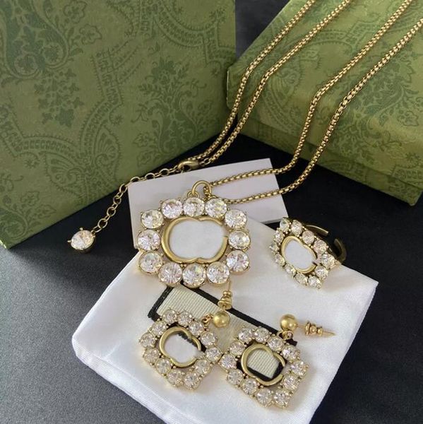 fashion designer letter pendant necklaces chain rhinestone ring for women retro gift personality earring studs party jewelry with box, Silver
fashion designer letter pendant necklaces chain rhinestone ring for women retro gift personality earring studs party jewelry with box, Silver