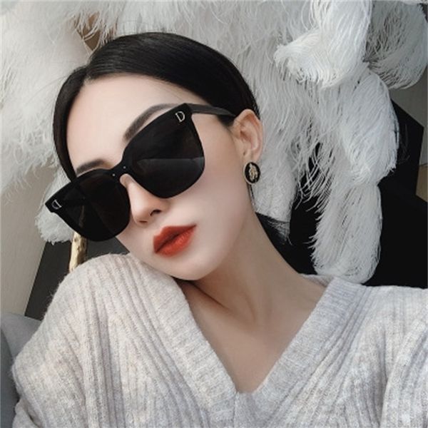 designer sunglasses men women fashion trendy brand factory online export 2022 new women's d-word sun polarizing glass, White;black
designer sunglasses men women fashion trendy brand factory online export 2022 new women's d-word sun polarizing glass, White;black