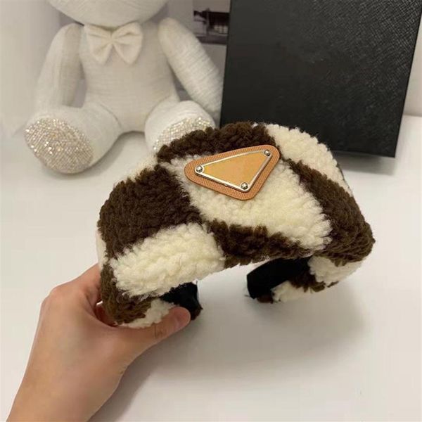 women fur headbands designer luxury soft letter hair hoop girl band fashion fitness headband head wrap accessories party gift p059288w, Silver
women fur headbands designer luxury soft letter hair hoop girl band fashion fitness headband head wrap accessories party gift p059288w, Silver