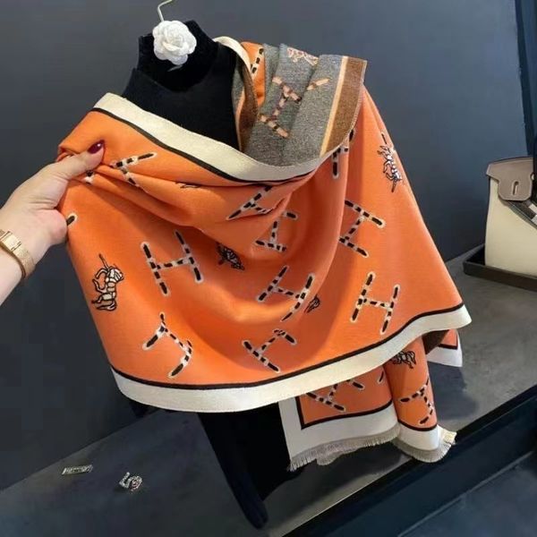fashion scarf high sense letter h double-sided thickened women's winter warm british light luxury wtern style scarf, Blue;gray
fashion scarf high sense letter h double-sided thickened women's winter warm british light luxury wtern style scarf, Blue;gray