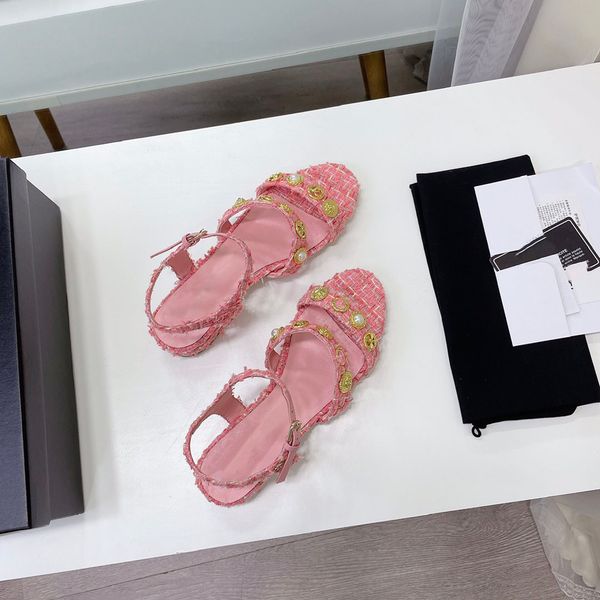 new low heel women's sandals in spring and summer the same round headed retro pearl hardware buckle women's shoes of stars euro 34, Black
new low heel women's sandals in spring and summer the same round headed retro pearl hardware buckle women's shoes of stars euro 34, Black