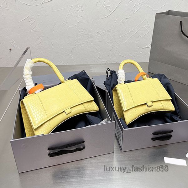 totes designer crocodile pattern bag handbags purse women leather shoulder cro body bags removable strap flap wallet interior zipper pocket
totes designer crocodile pattern bag handbags purse women leather shoulder cro body bags removable strap flap wallet interior zipper pocket