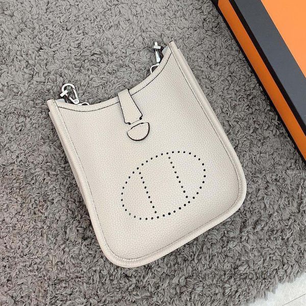 cross body designer bags women cro handbag wholesale cowhide leather fashion shoulder bag mini handbags polychromatic shopping purse meenger
cross body designer bags women cro handbag wholesale cowhide leather fashion shoulder bag mini handbags polychromatic shopping purse meenger