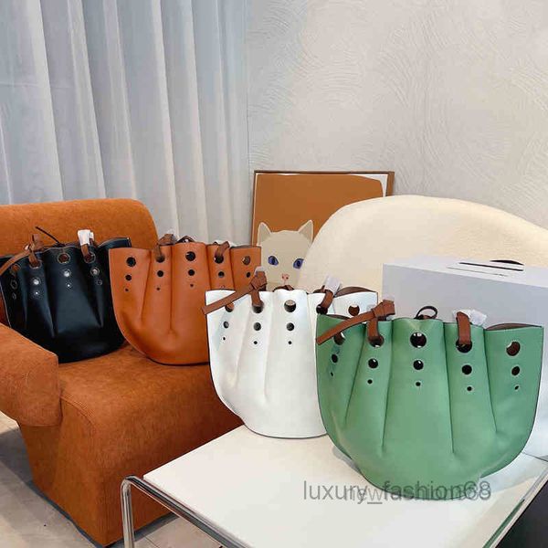 designer shell bag tote women pleated perforated handbag shoulder soft leather luxury designer brand crobody female bucket 2022 quality
designer shell bag tote women pleated perforated handbag shoulder soft leather luxury designer brand crobody female bucket 2022 quality