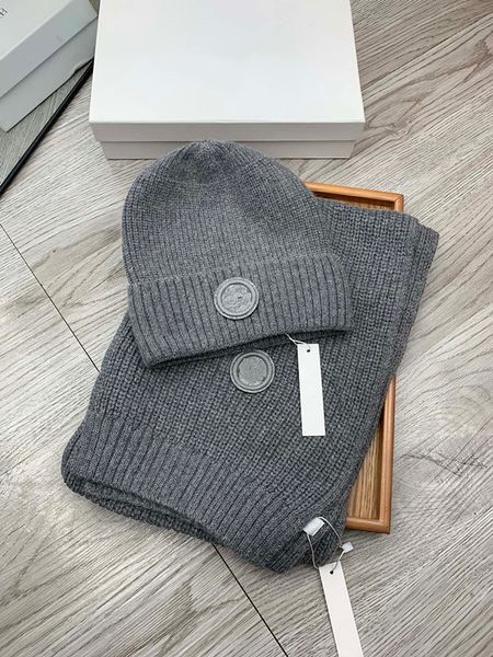 2022 hats scarves sets classic fedora skull caps winter warm knitted caps designer beanie 66881fgg, Blue;gray
2022 hats scarves sets classic fedora skull caps winter warm knitted caps designer beanie 66881fgg, Blue;gray