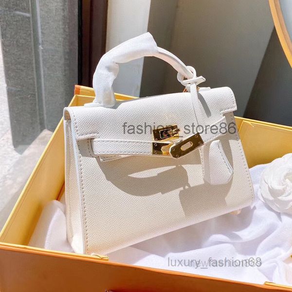 designer evening bags fashion tote bag new fashion mini womens bag real leather portable cowhide second generation kellies pure colour 5a hi
designer evening bags fashion tote bag new fashion mini womens bag real leather portable cowhide second generation kellies pure colour 5a hi