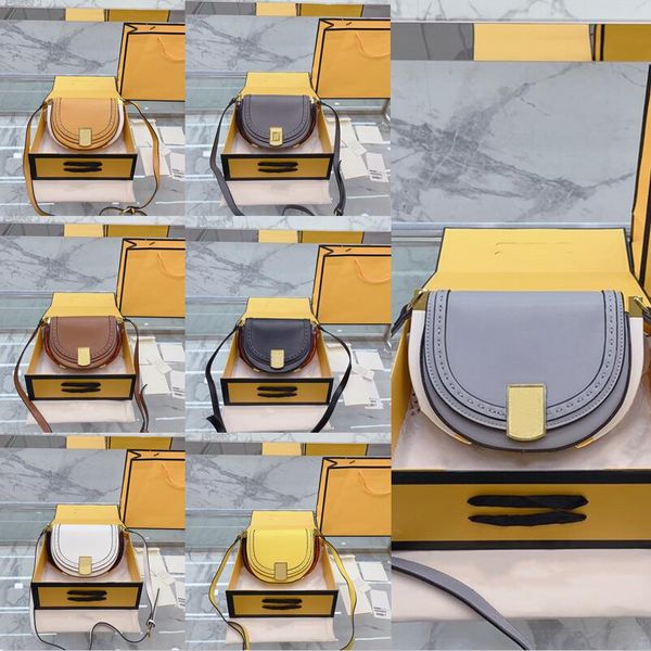 designer moonlight brown semicircle baguette bags ivory white leather satchel atmosphere bnwot tortoise shell color resin decoration on side
designer moonlight brown semicircle baguette bags ivory white leather satchel atmosphere bnwot tortoise shell color resin decoration on side
