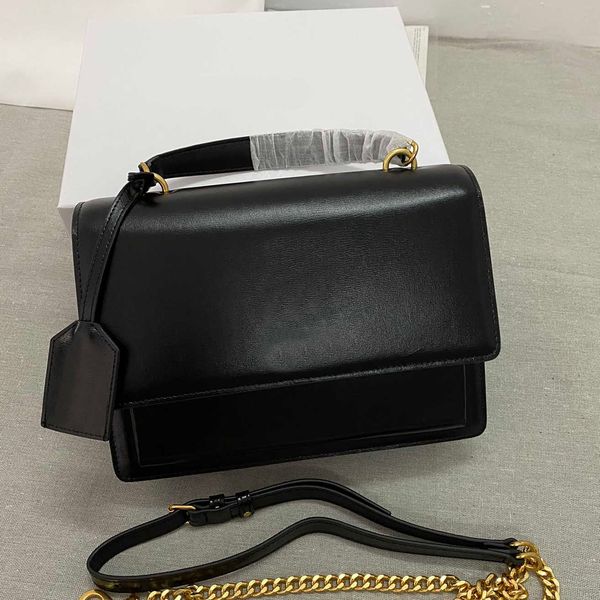 classic fashion new gold standard messenger bag smooth leather designer chain one shoulder messenger bags hand bagg versatile gift giving
classic fashion new gold standard messenger bag smooth leather designer chain one shoulder messenger bags hand bagg versatile gift giving
