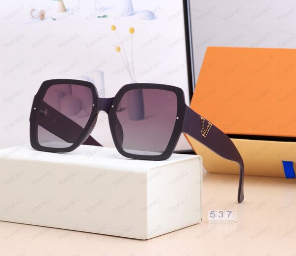 womens designer sunglasses fashion letters sunglass with box high quality, White;black
womens designer sunglasses fashion letters sunglass with box high quality, White;black