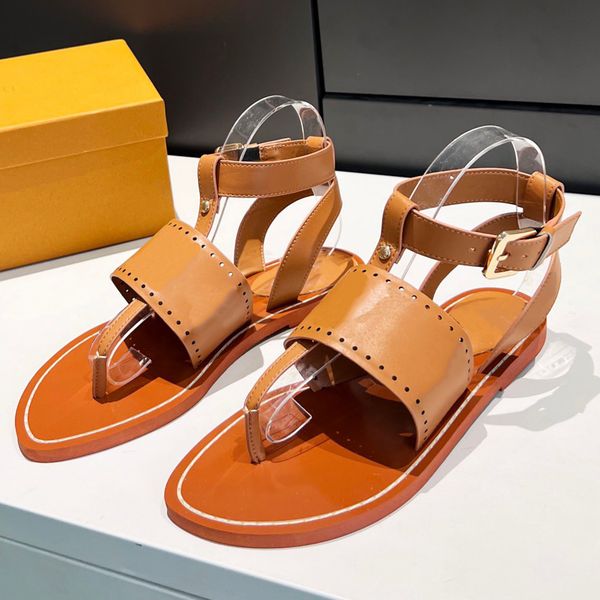 official website horizon flat sandals in soft calfskin a sophisticated style wide front straps with delicate perforations women designer san, Black
official website horizon flat sandals in soft calfskin a sophisticated style wide front straps with delicate perforations women designer san, Black