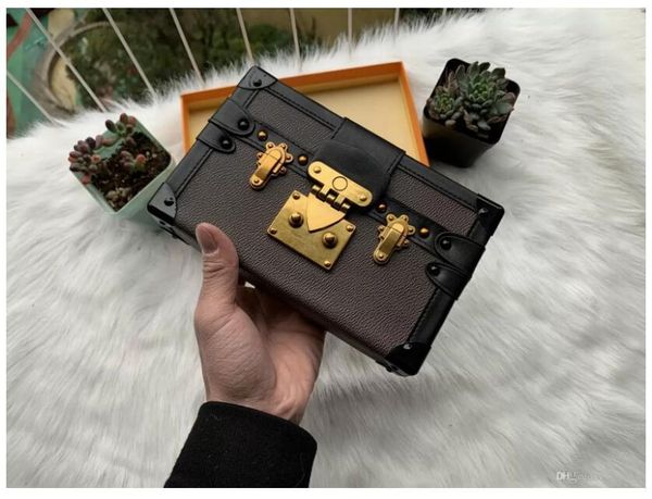 square box sturdy stylish bucket bag drawstring closure 100% genuine leather women's shoulder bag
square box sturdy stylish bucket bag drawstring closure 100% genuine leather women's shoulder bag