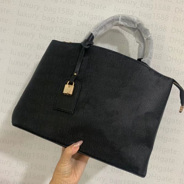designer women handbag large capacity cross body bag cowhide embossed logo luxury 2022 shoulder bag
designer women handbag large capacity cross body bag cowhide embossed logo luxury 2022 shoulder bag