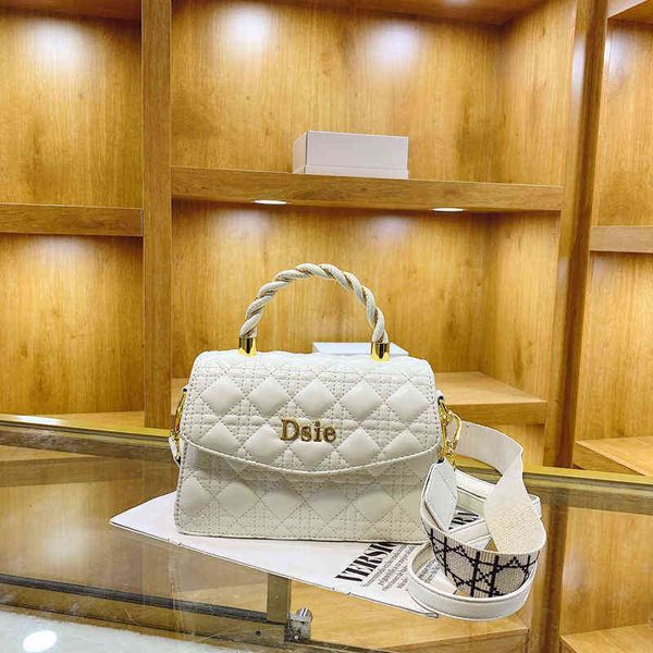 fashion bag 75% off factory clearance small women's 2022 new fashion crowd high-quality lingge portable small square single shoulder cr
fashion bag 75% off factory clearance small women's 2022 new fashion crowd high-quality lingge portable small square single shoulder cr