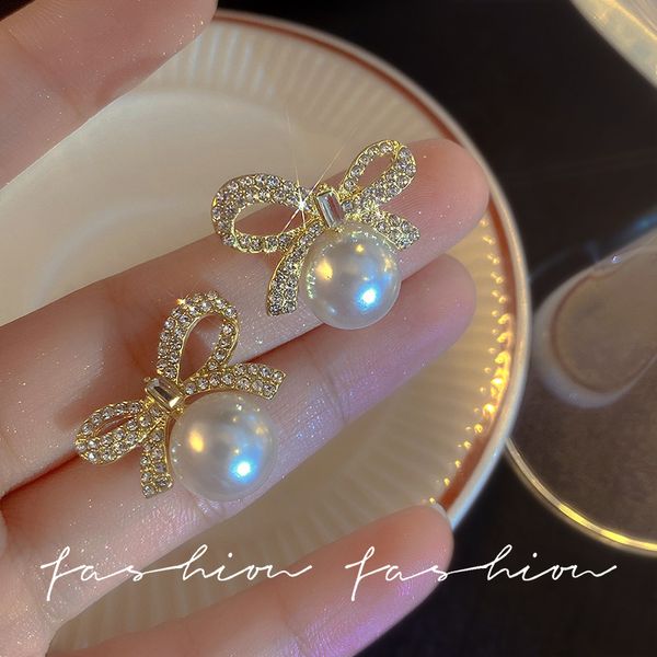 s3157 fashion jewelry s925 silver needle stud earings for women rhinestone bowknot faux pearl earrings, Golden;silver
s3157 fashion jewelry s925 silver needle stud earings for women rhinestone bowknot faux pearl earrings, Golden;silver
