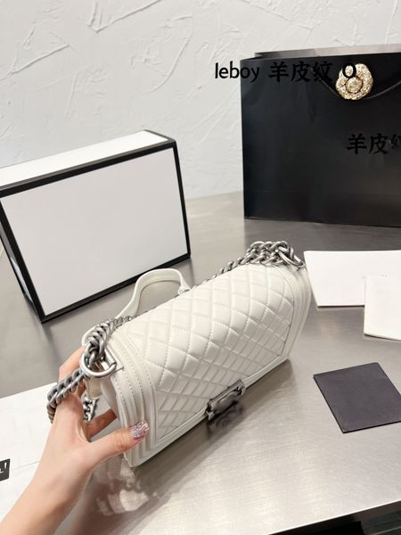 designers shoulder bag luxurious tote purse handbag message bags cluth classic genuine leather crossbody sheepskin gift box silver chain siz
designers shoulder bag luxurious tote purse handbag message bags cluth classic genuine leather crossbody sheepskin gift box silver chain siz