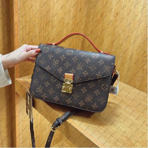 2023 luxurys bag designers women handbag messenger oxidizing leather elegant shoulder louiseitys viutonitys bags crossbody shopping tote
2023 luxurys bag designers women handbag messenger oxidizing leather elegant shoulder louiseitys viutonitys bags crossbody shopping tote