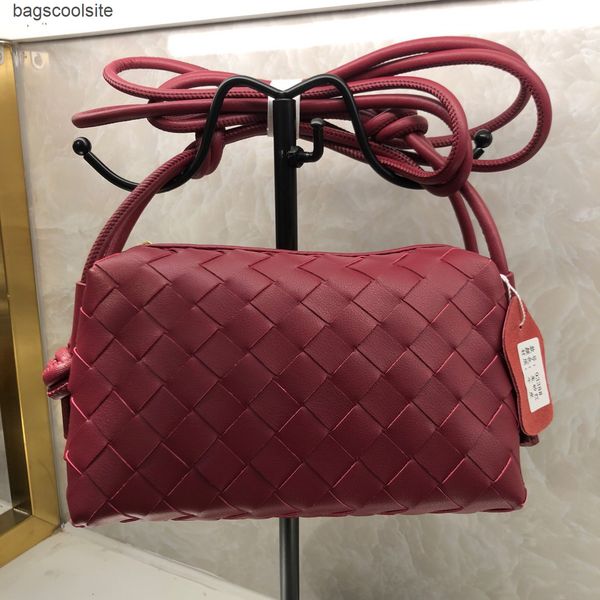 bag square venetas designer single bags 2022 bottegas shoulder woven messenger leather simple fashionable small ranz
bag square venetas designer single bags 2022 bottegas shoulder woven messenger leather simple fashionable small ranz