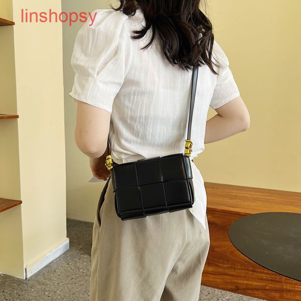 bottegas bags venetas cassette handbags evening woven women's 2022 spring summ
bottegas bags venetas cassette handbags evening woven women's 2022 spring summ